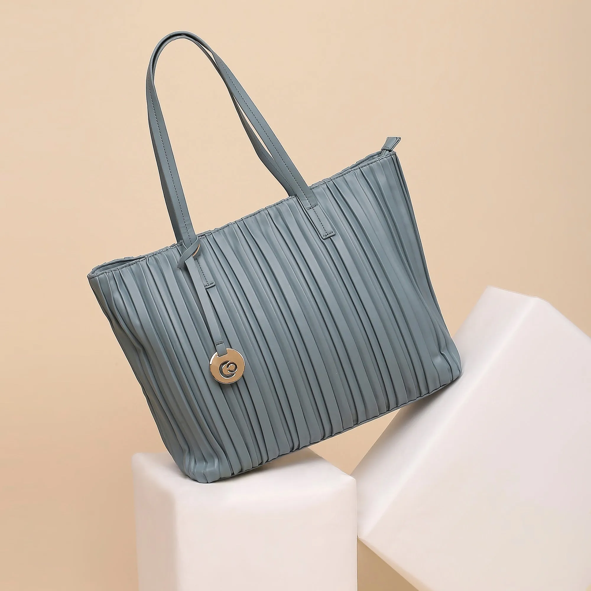 Caprese Diana Sling Large