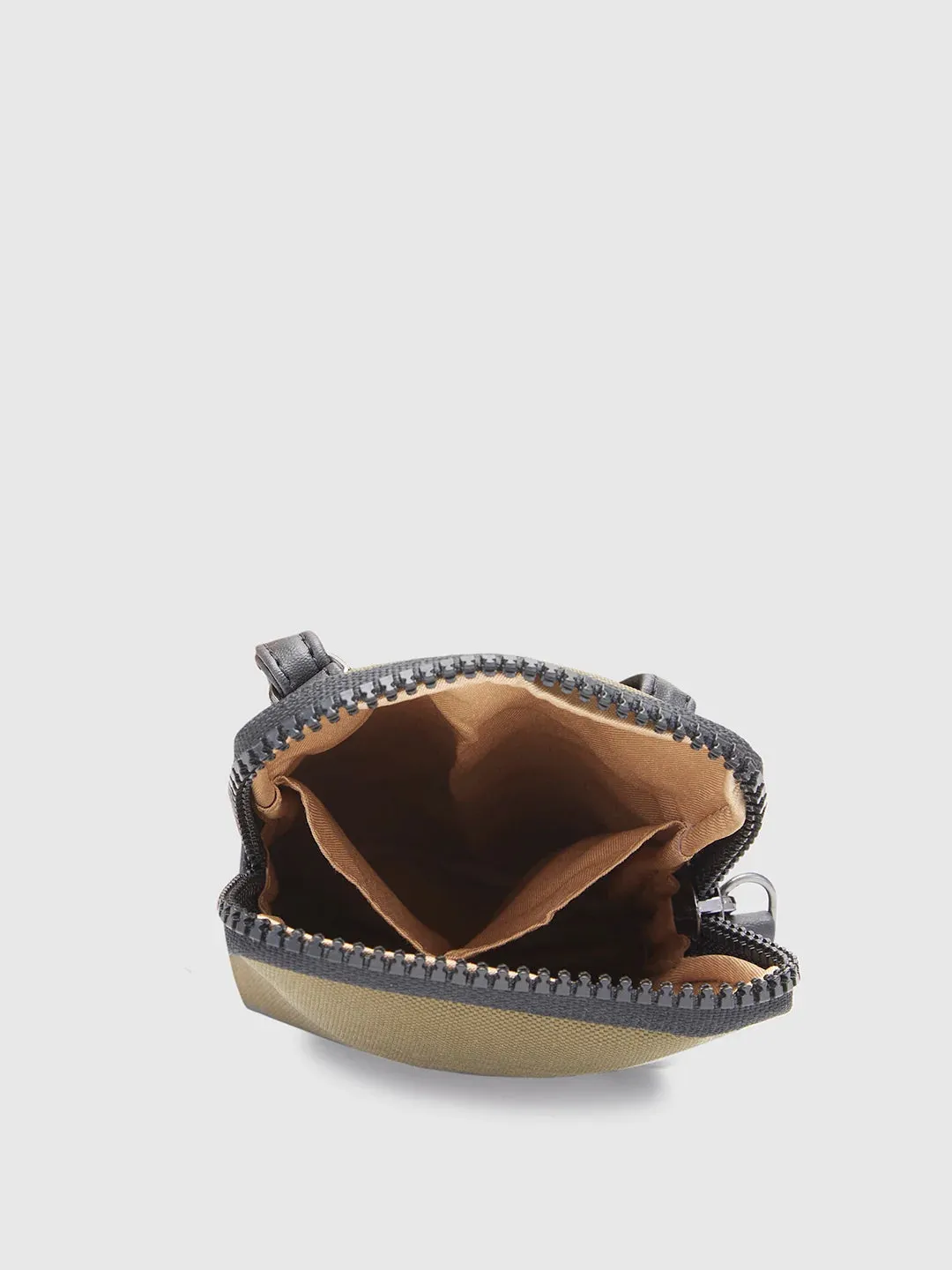 Caprese Rogue Sling Small Olive