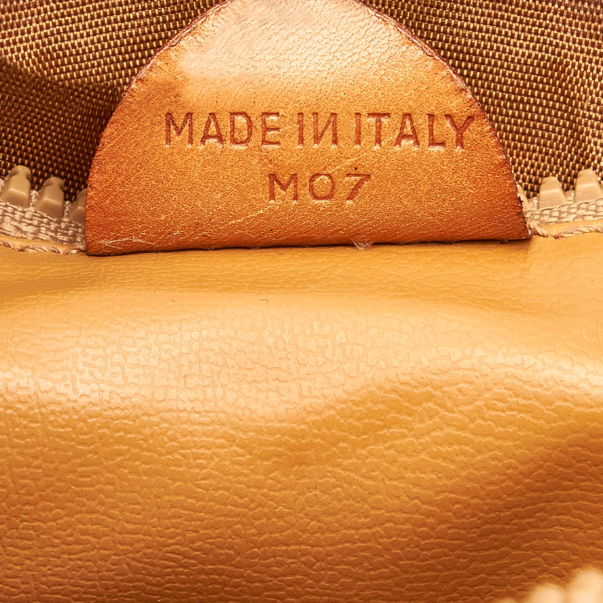 Celine Macadam Handbag (SHG-cPeAFS)