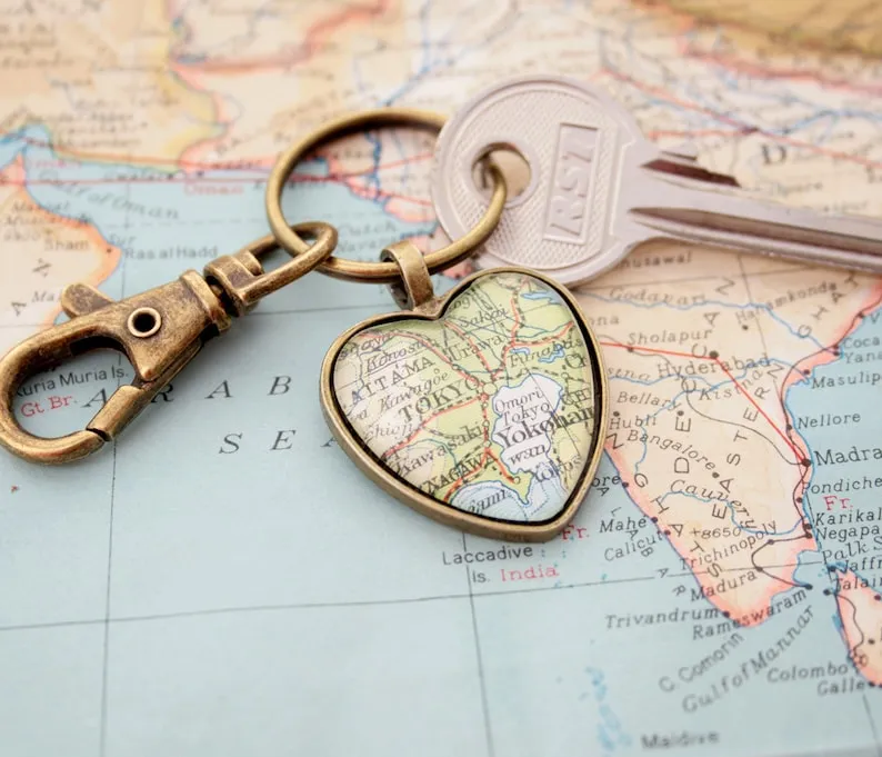 Custom Map Heart Keychain Personalised Keyring I Mother's Day Gift for Mom I Heart Map Key Fob