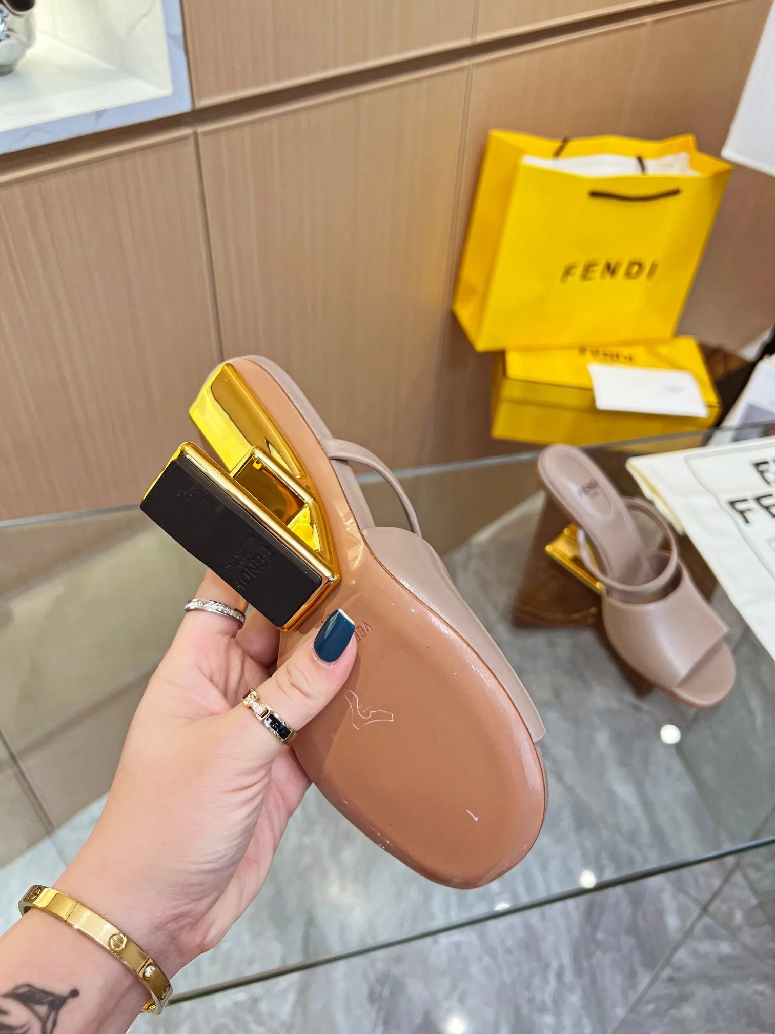 SE1152 FF First High-Heeled Sandals / Size5-11
