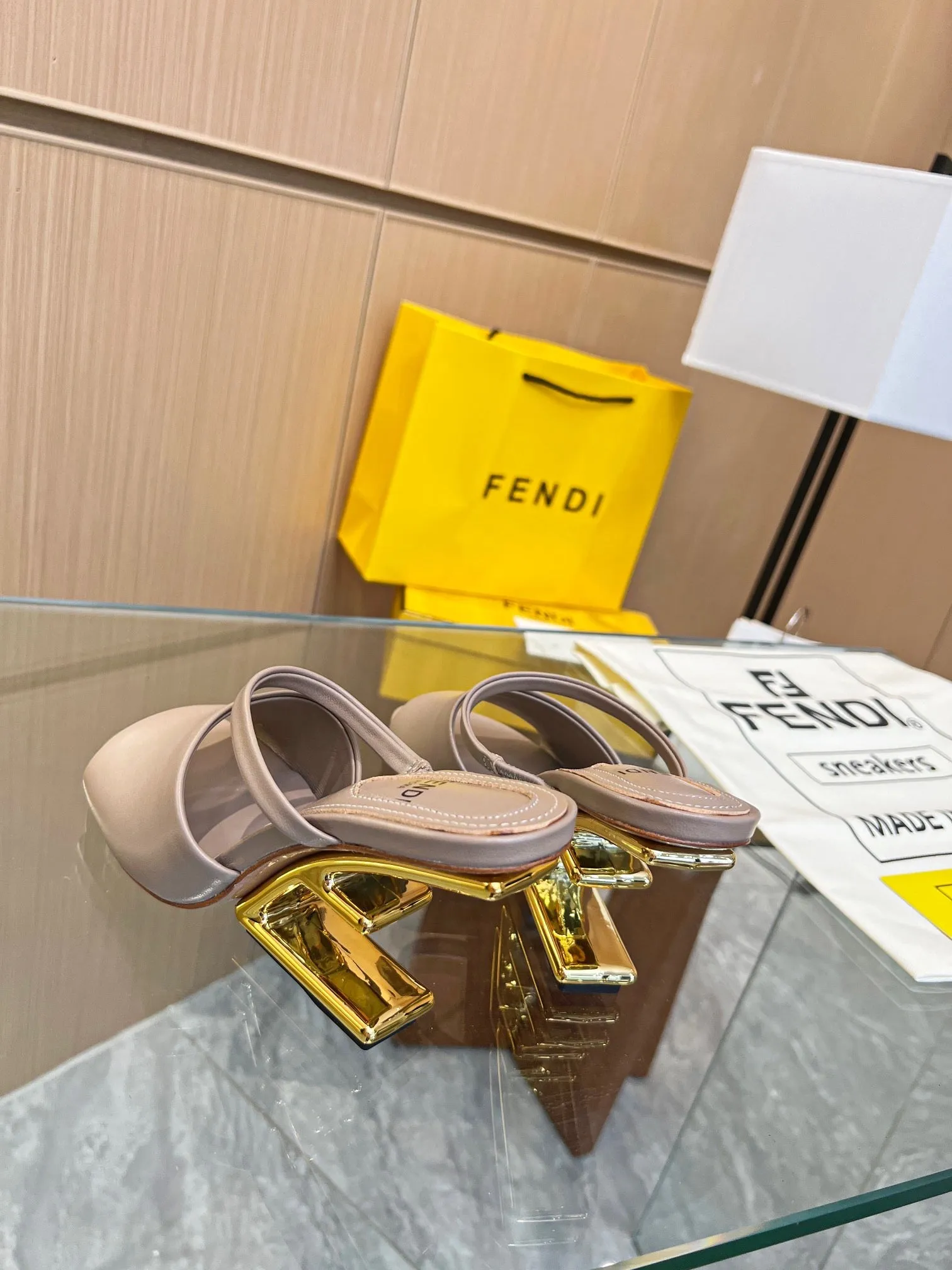 SE1152 FF First High-Heeled Sandals / Size5-11