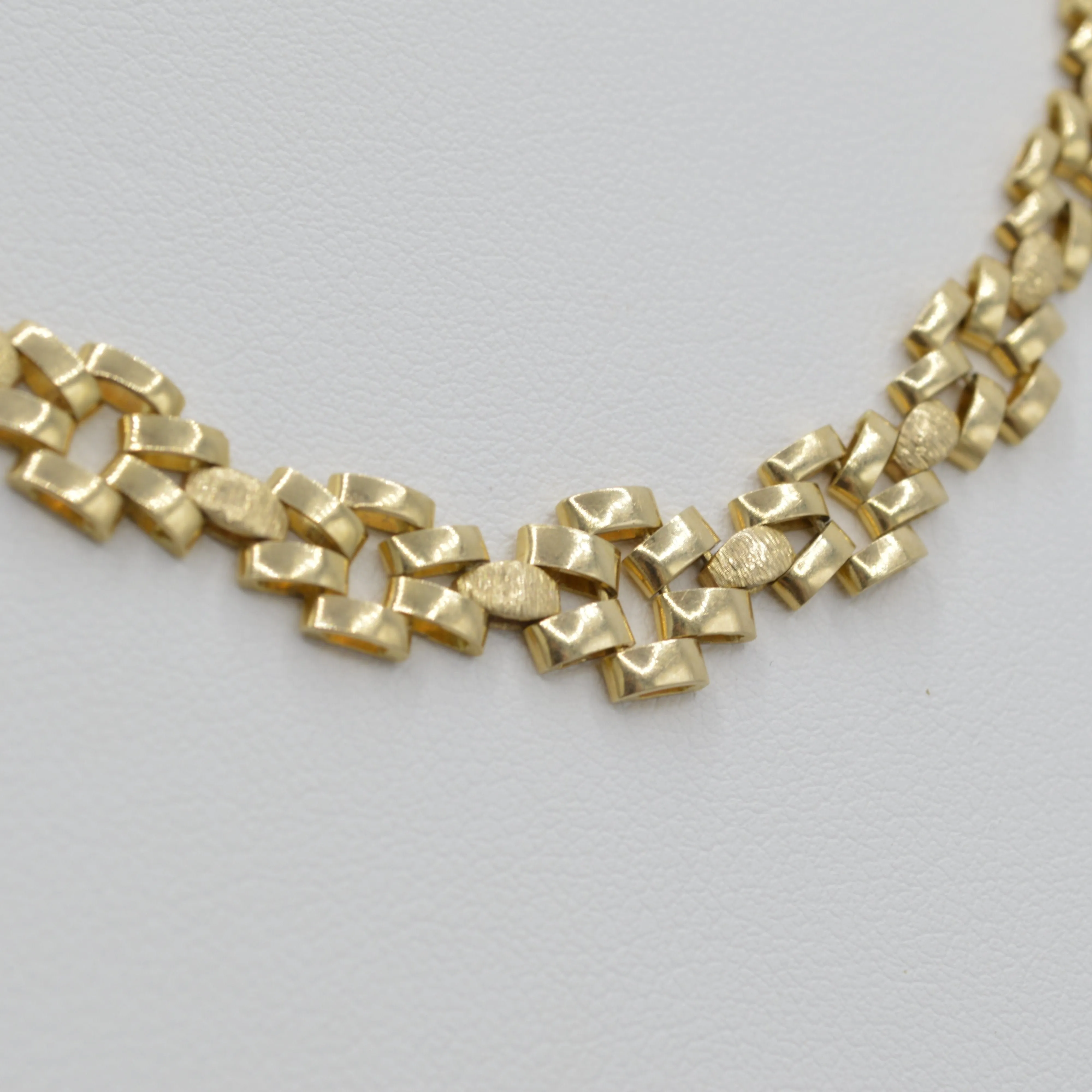 Serena Necklace